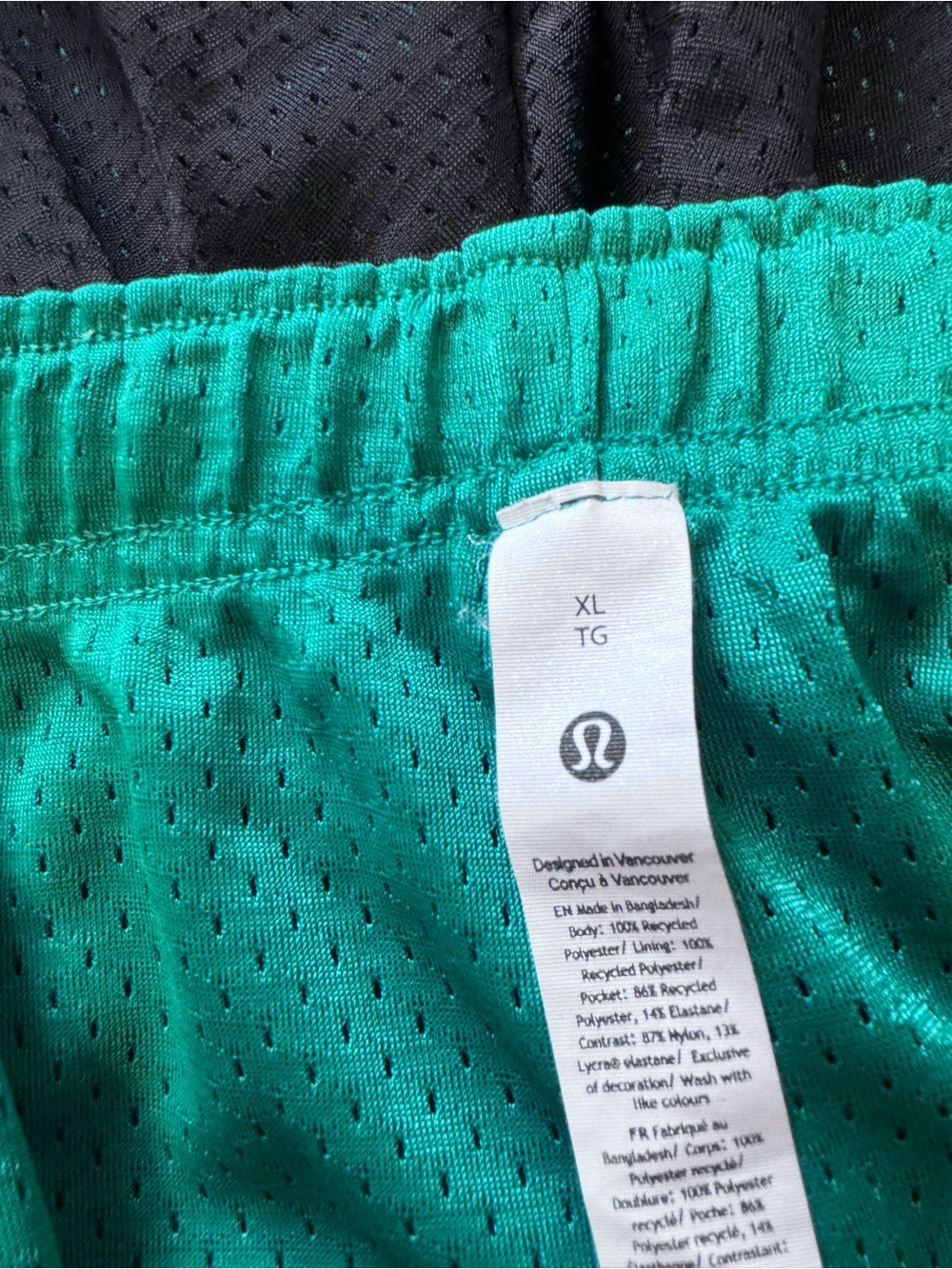 Lululemon Double Layered Mesh Shorts XL - Picture 3 of 5